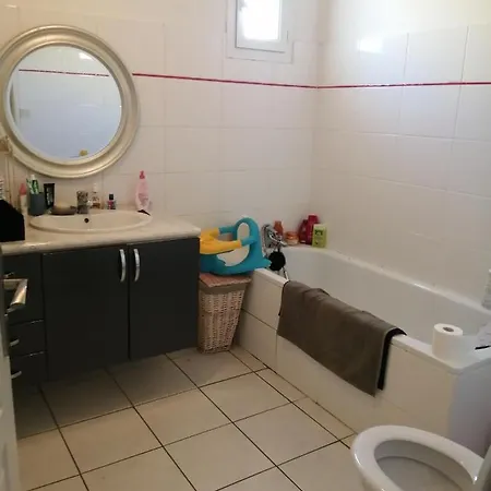 Simple Homestay Six-Fours-les-Plages